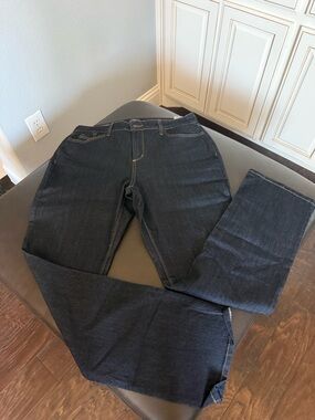 NYDJ Marilyn Straight Leg Dark Denim with Stretch. Size 16